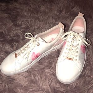 Ted Baker Flower Sneakers 🌸